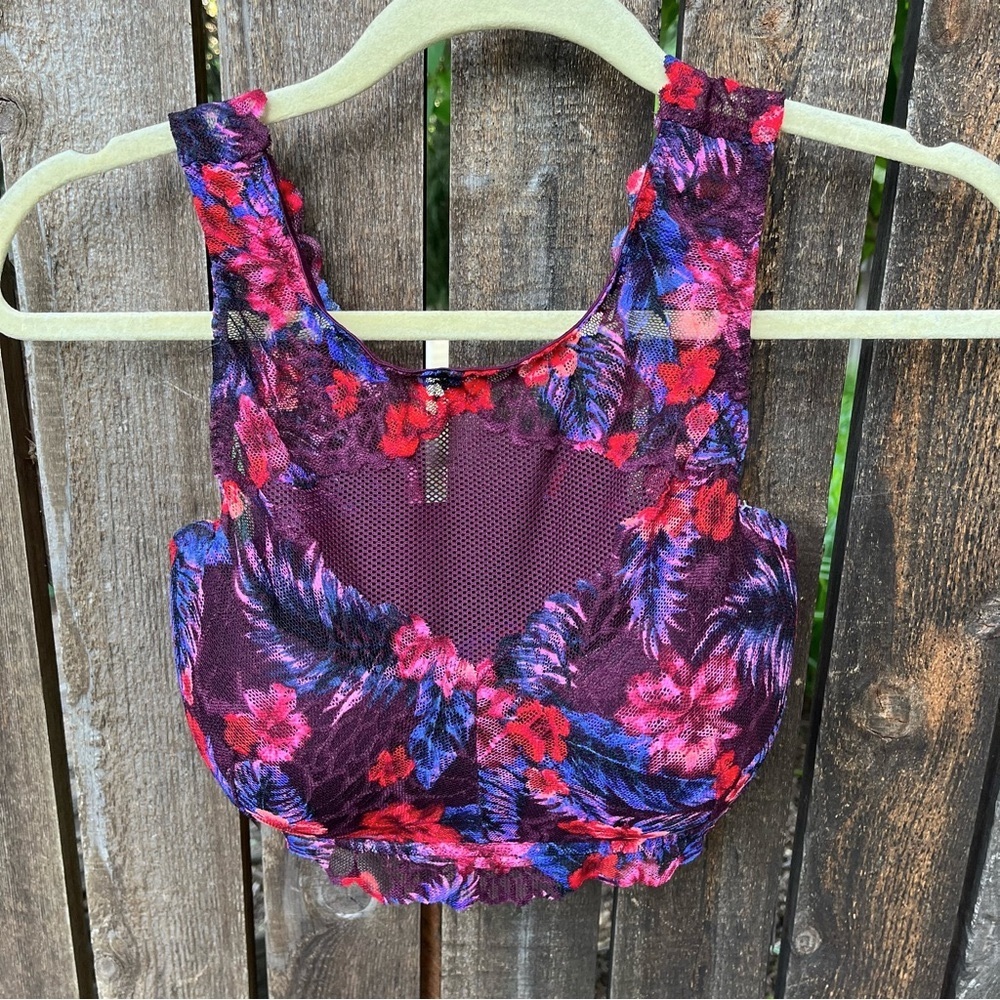 Victoria’s Secret Pink Floral Lace High Neck Push Up Bralette Sz M-DD